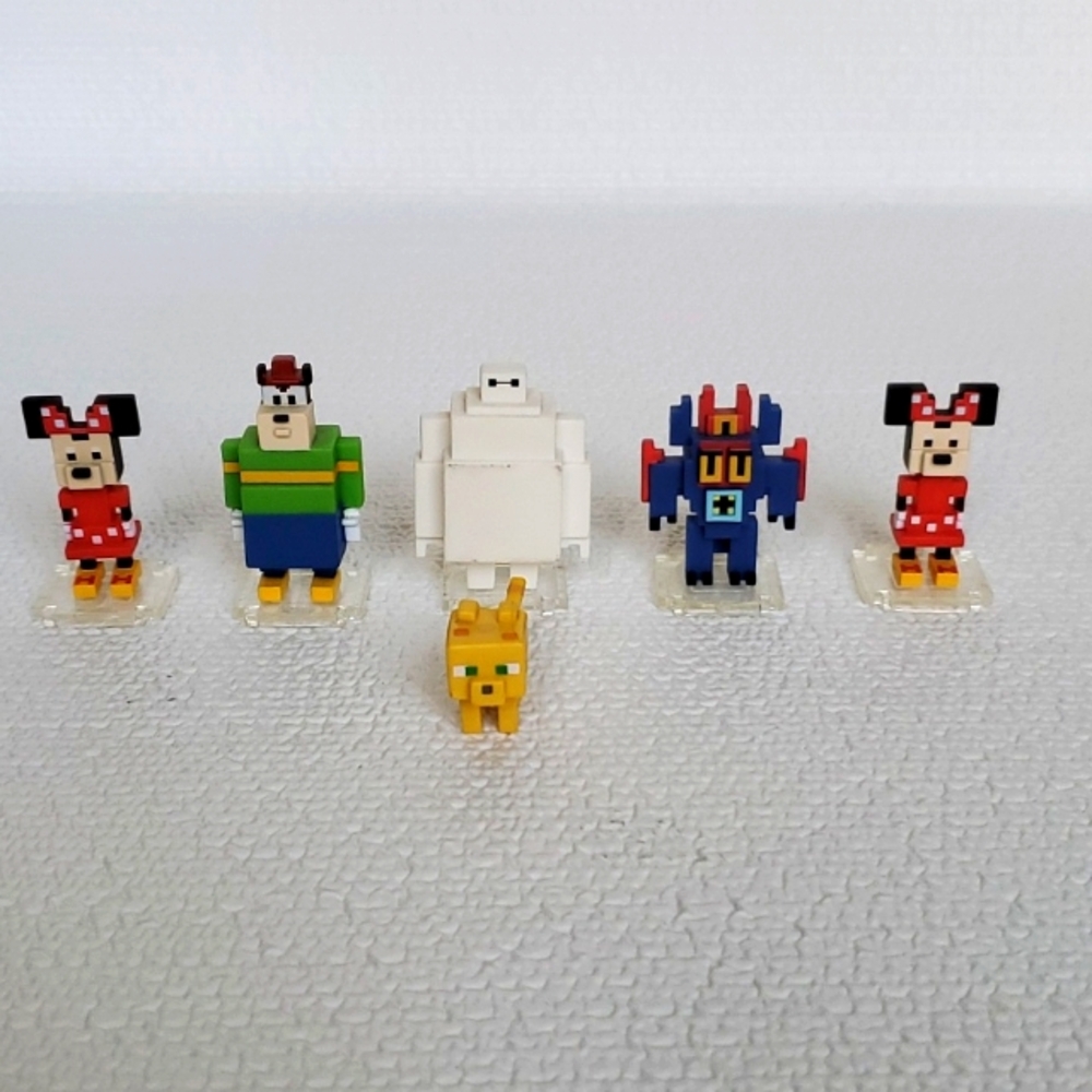 Disney Crossy Road Mini Figurine Toys - Set of 6